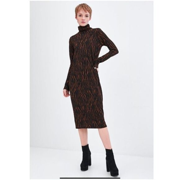 Zara Women's Turtle Neck Long Sleeve Textured Animal Print Body Con Midi Dress B - Picture 10 of 10